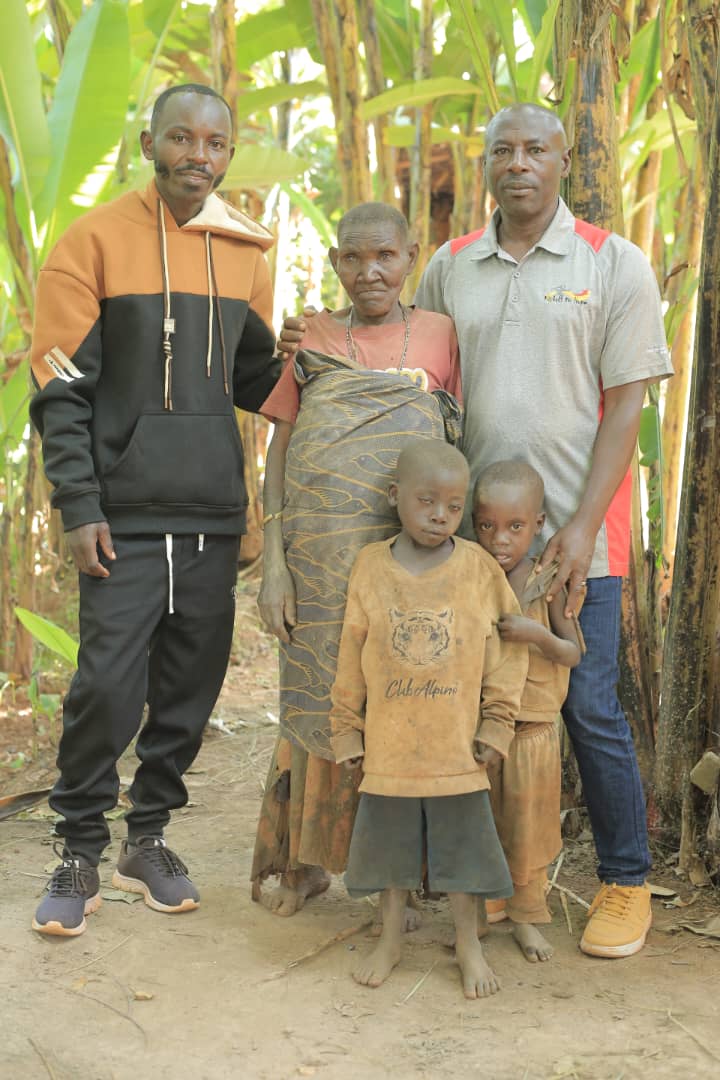 Visite de soutien à une famille en milieu rural